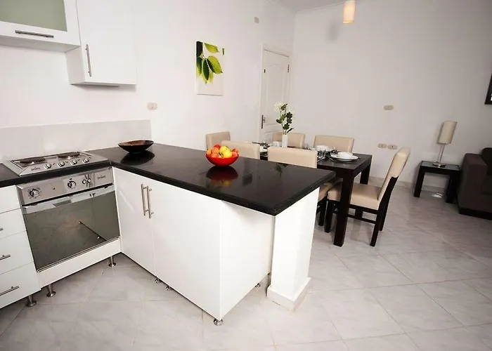 Apartment Desert Pearl