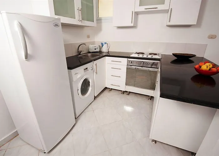 Desert Pearl Apartment